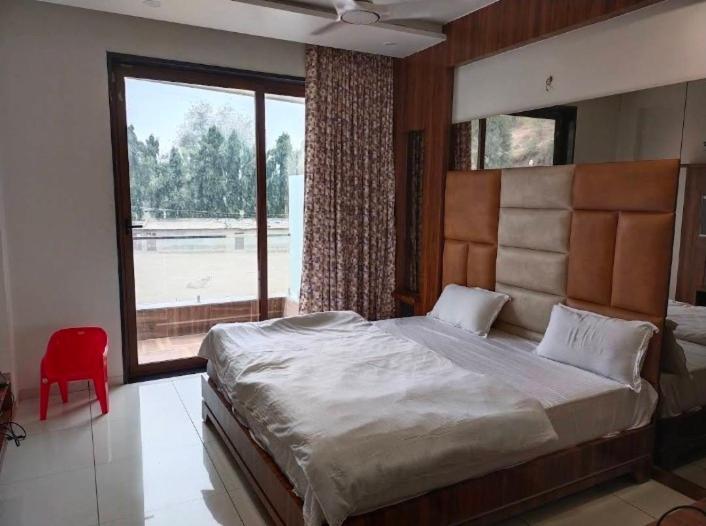 Reva Prabhu Sadan Hotel Ambaji ภายนอก รูปภาพ